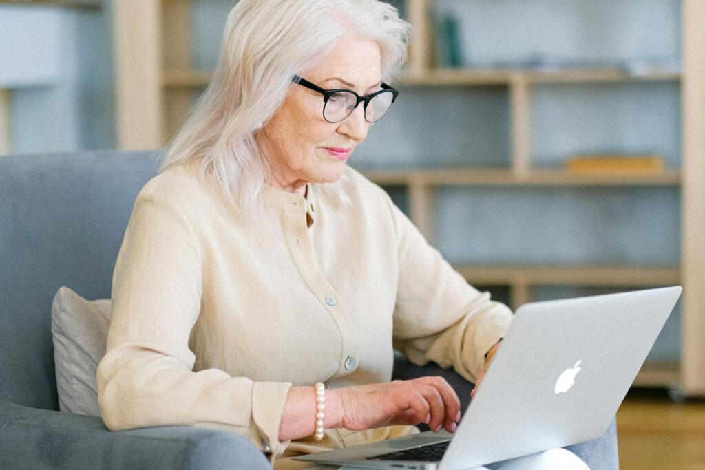 The-Best-Online-Business-Ideas-For-Retirees