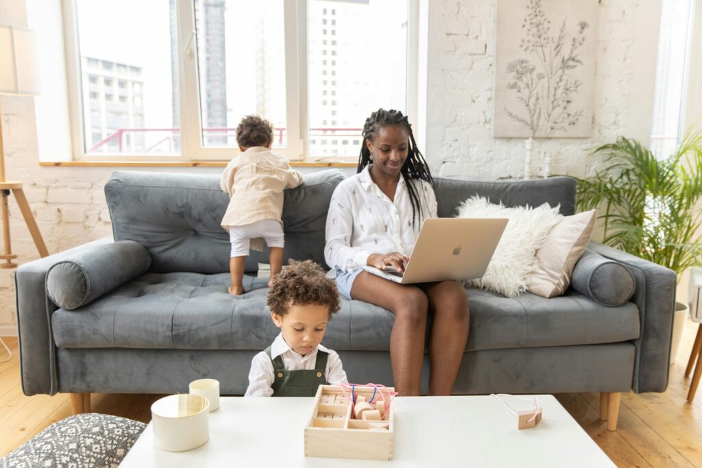 The-Best-Online-Business-Ideas-for-Stay-at-Home-Moms