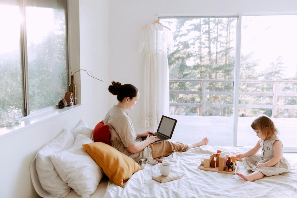The-Best-Online-Business-Ideas-for-Stay-at-Home-Moms