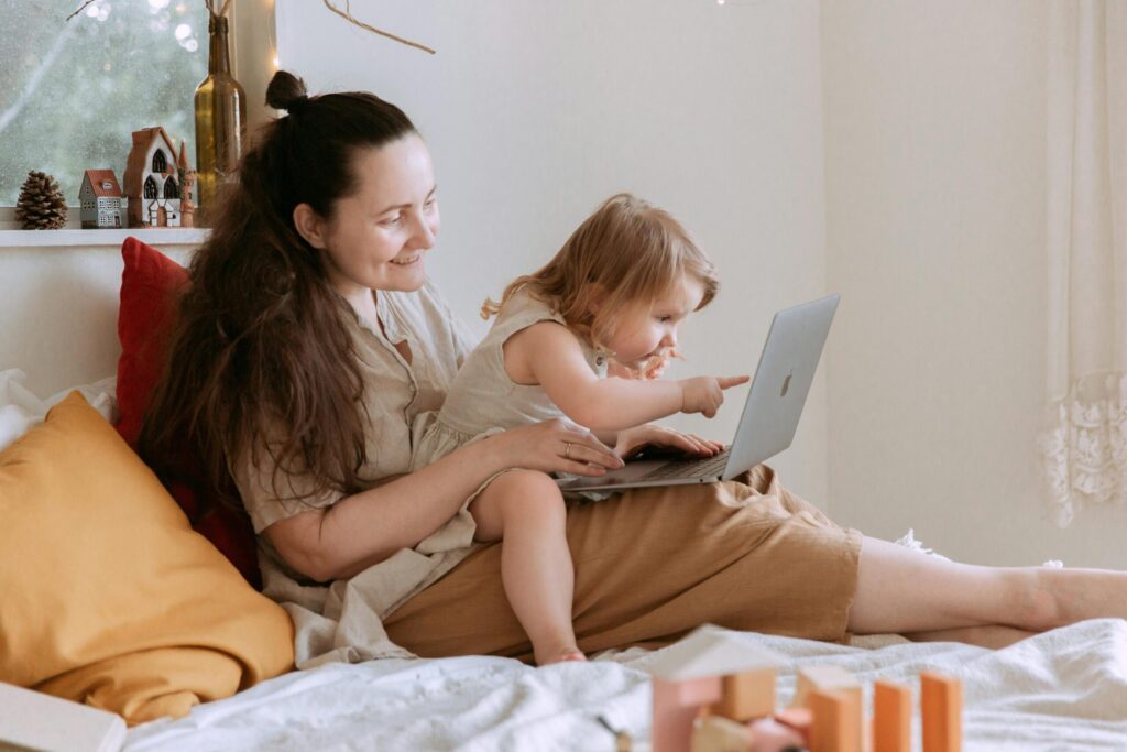 The-Best-Online-Business-Ideas-for-Stay-at-Home-Moms