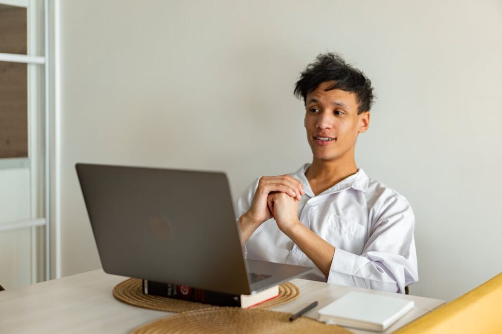 How-To-Make-Money-Writing-Poetry-Online